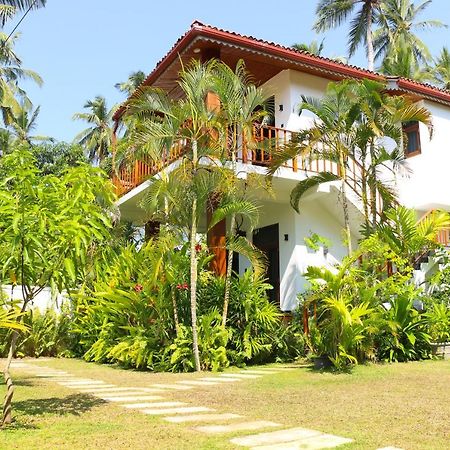 Anb Surf View Hotel Tangalle Exterior photo