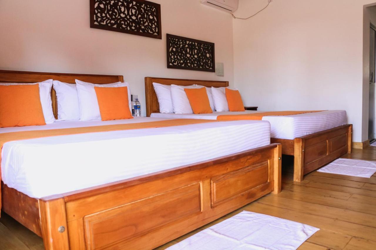 Anb Surf View Hotel Tangalle Exterior photo