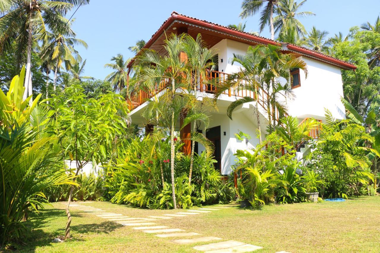 Anb Surf View Hotel Tangalle Exterior photo