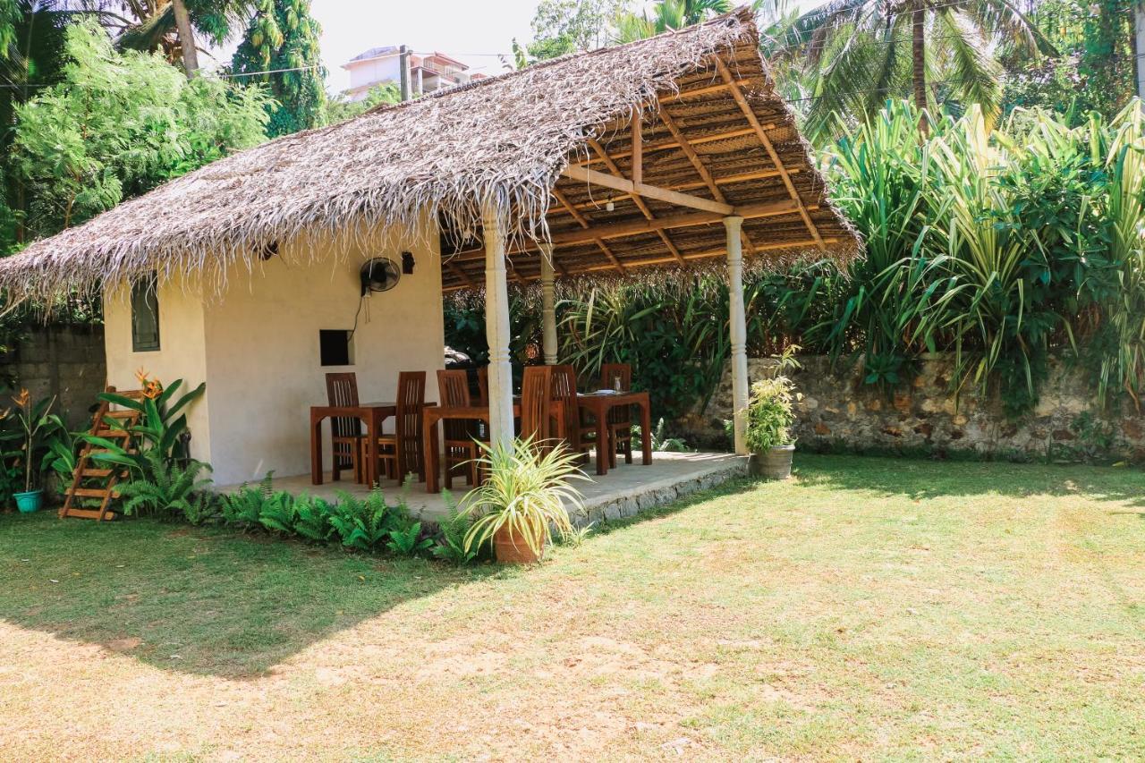 Anb Surf View Hotel Tangalle Exterior photo