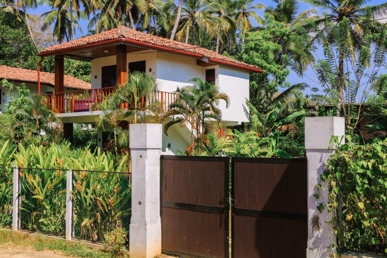 Anb Surf View Hotel Tangalle Exterior photo