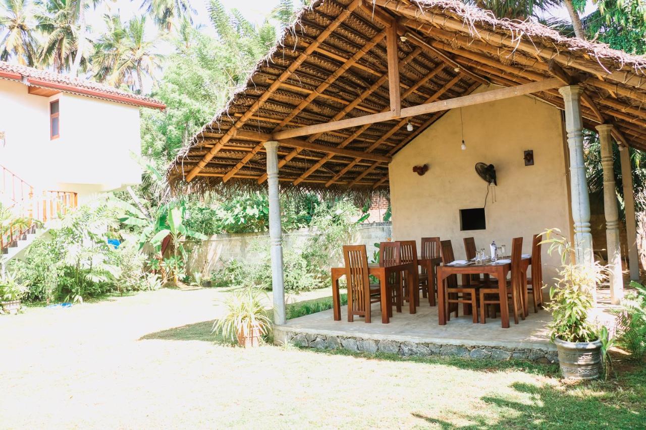 Anb Surf View Hotel Tangalle Exterior photo